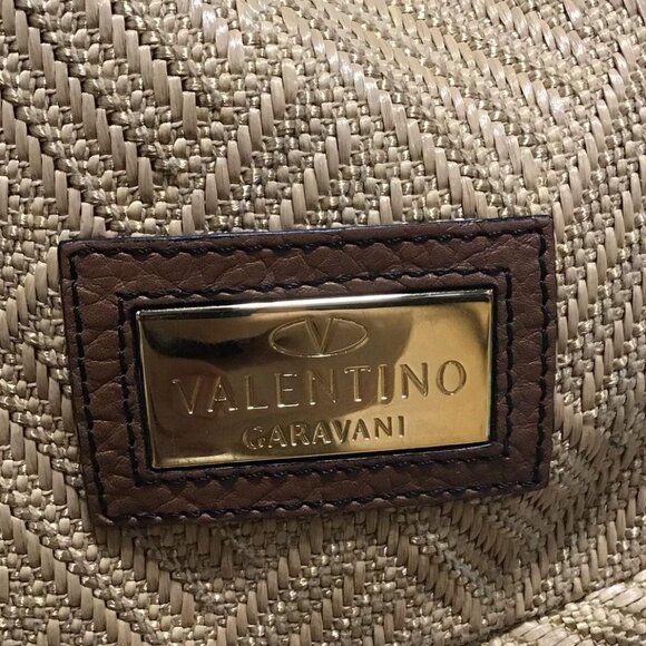 Valentino Garavani Woven Beige Handbag with Gold Logo Plate - Picture 7 of 7